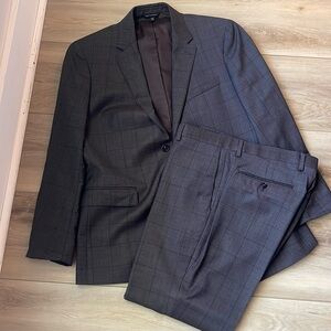 Banana Republic Suit